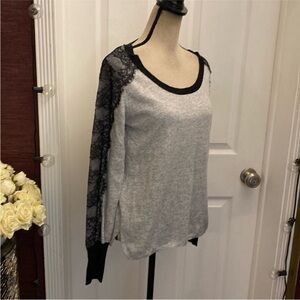 Buffalo David Bitton Gray and Black Lace Sleeve sweater, L